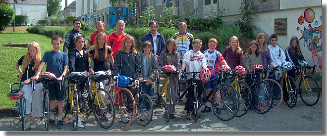 Atelier "cyclisme sur route" au collge de Chnrailles (mai 2007)